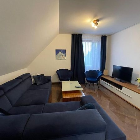 Apartamenty Prima Дзивновек Екстериор снимка