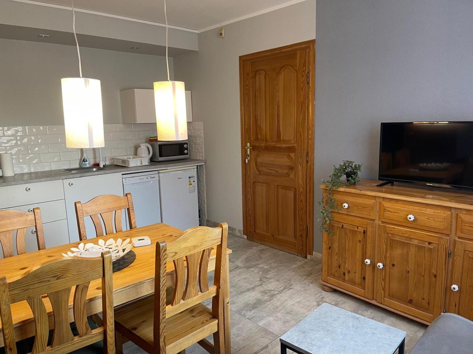 Apartamenty Prima Дзивновек Екстериор снимка